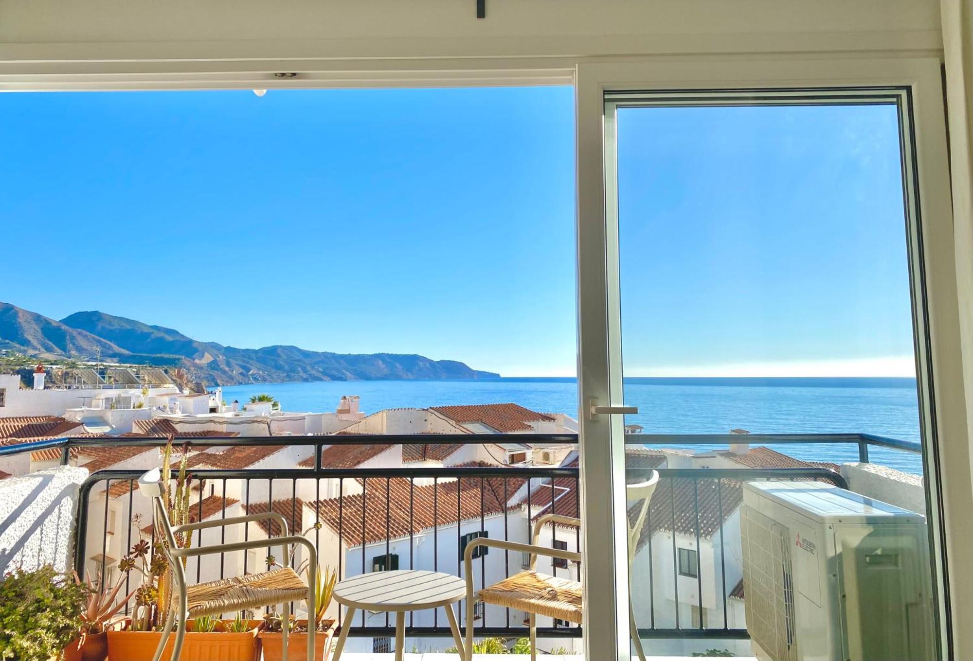 Modern Apartment Stunning Sea Views And Pool Nerja Bagian luar foto