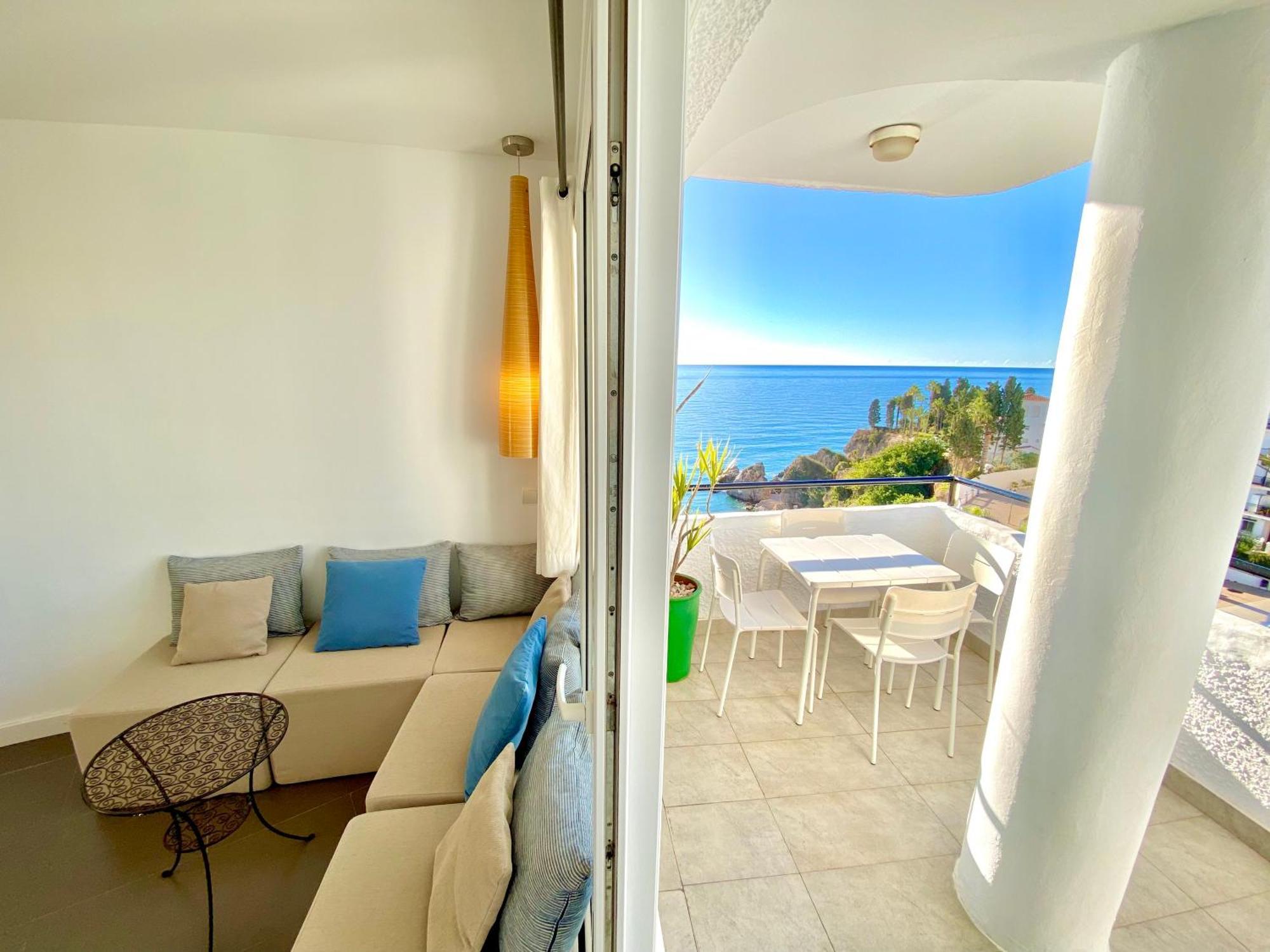 Modern Apartment Stunning Sea Views And Pool Nerja Bagian luar foto