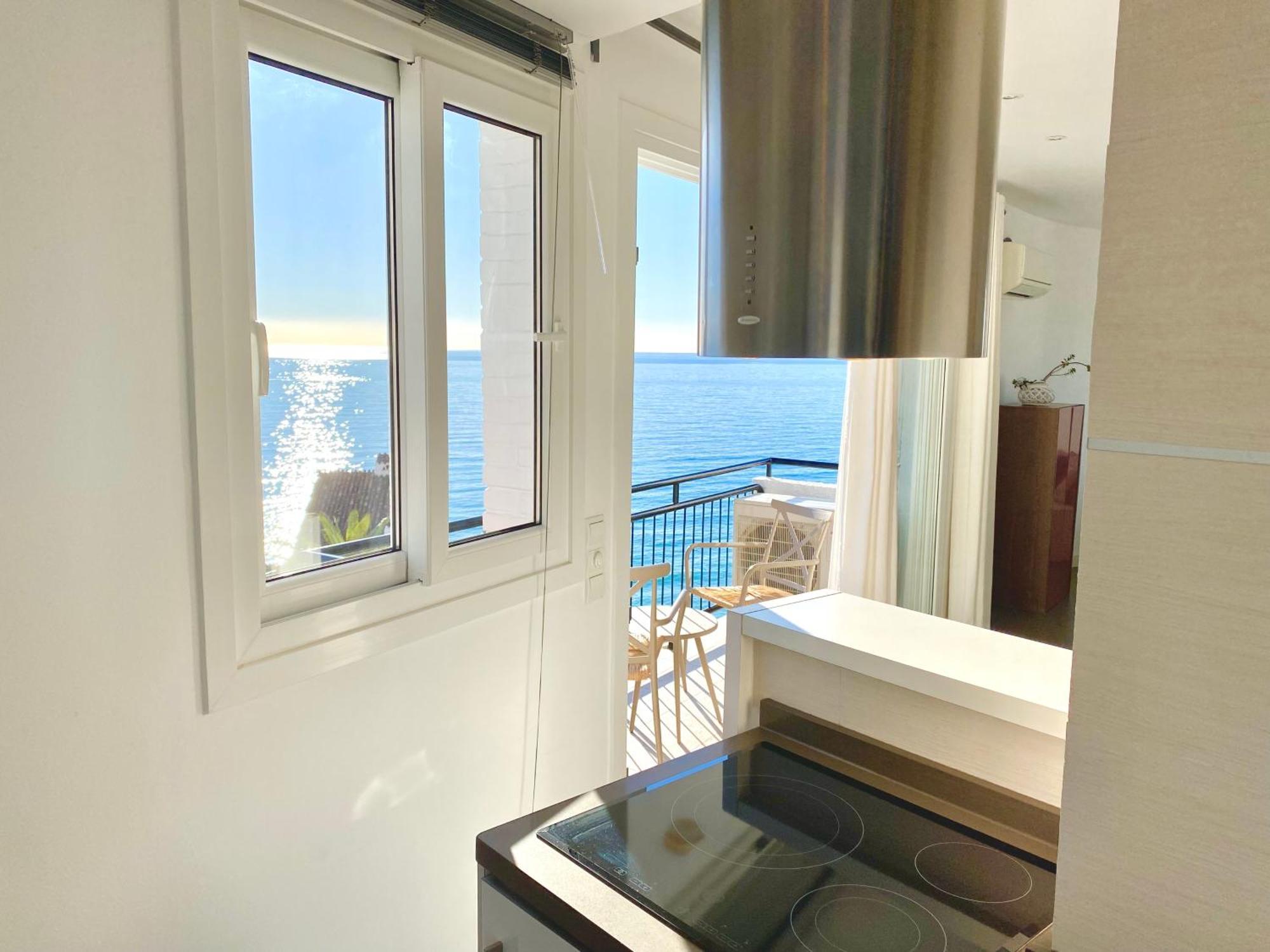Modern Apartment Stunning Sea Views And Pool Nerja Bagian luar foto
