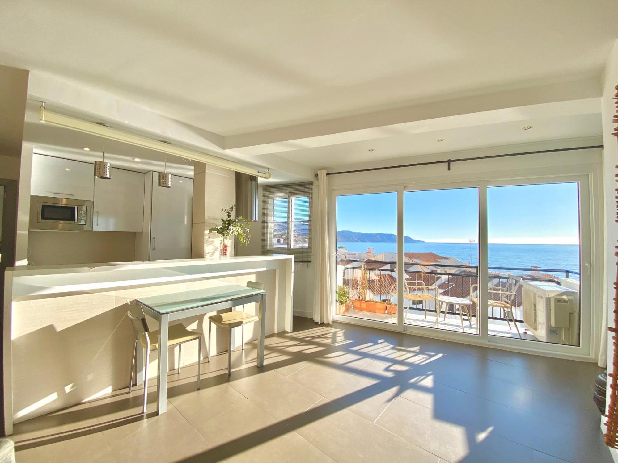Modern Apartment Stunning Sea Views And Pool Nerja Bagian luar foto