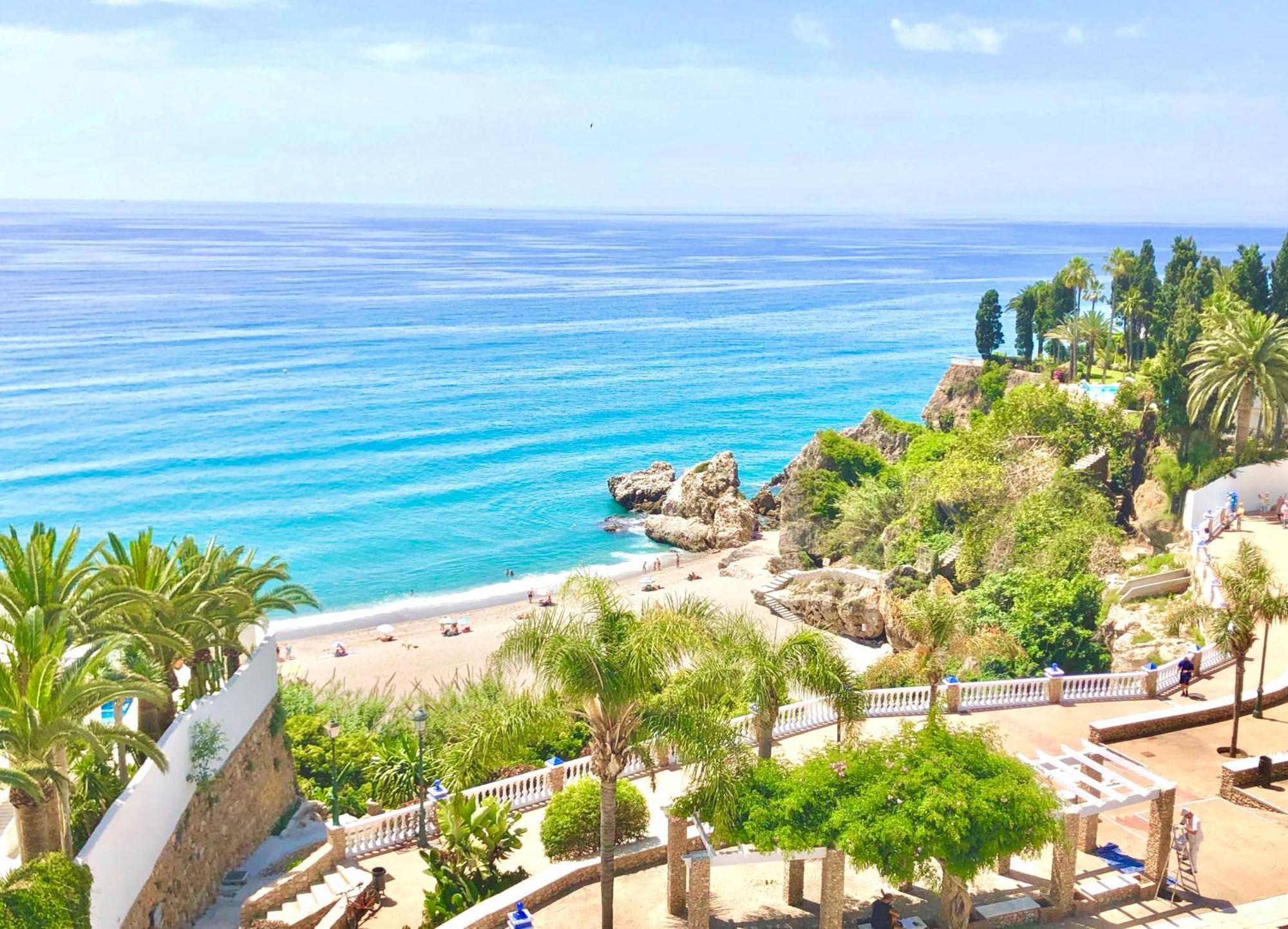 Modern Apartment Stunning Sea Views And Pool Nerja Bagian luar foto